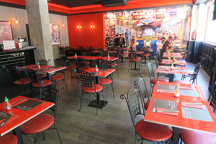 Tuk Tuk Asian Street Food estrena su primera restaurante franquiciado en Barajas.