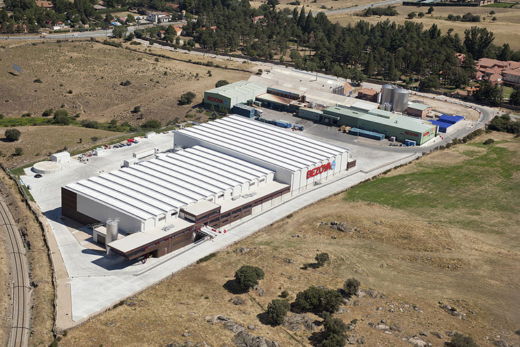 Vista aérea de la nueva planta de Bezoya inaugurada por Calidad Pascual.