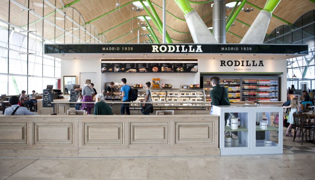 Establecimiento de Rodilla en el Aeropuerto Madrid Barajas.
